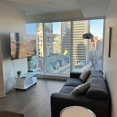 Beautiful One Bedroom Downtown Condo With Pool And Free Parking Montréal Exterior foto