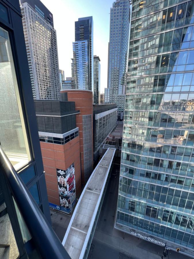 Beautiful One Bedroom Downtown Condo With Pool And Free Parking Montréal Exterior foto