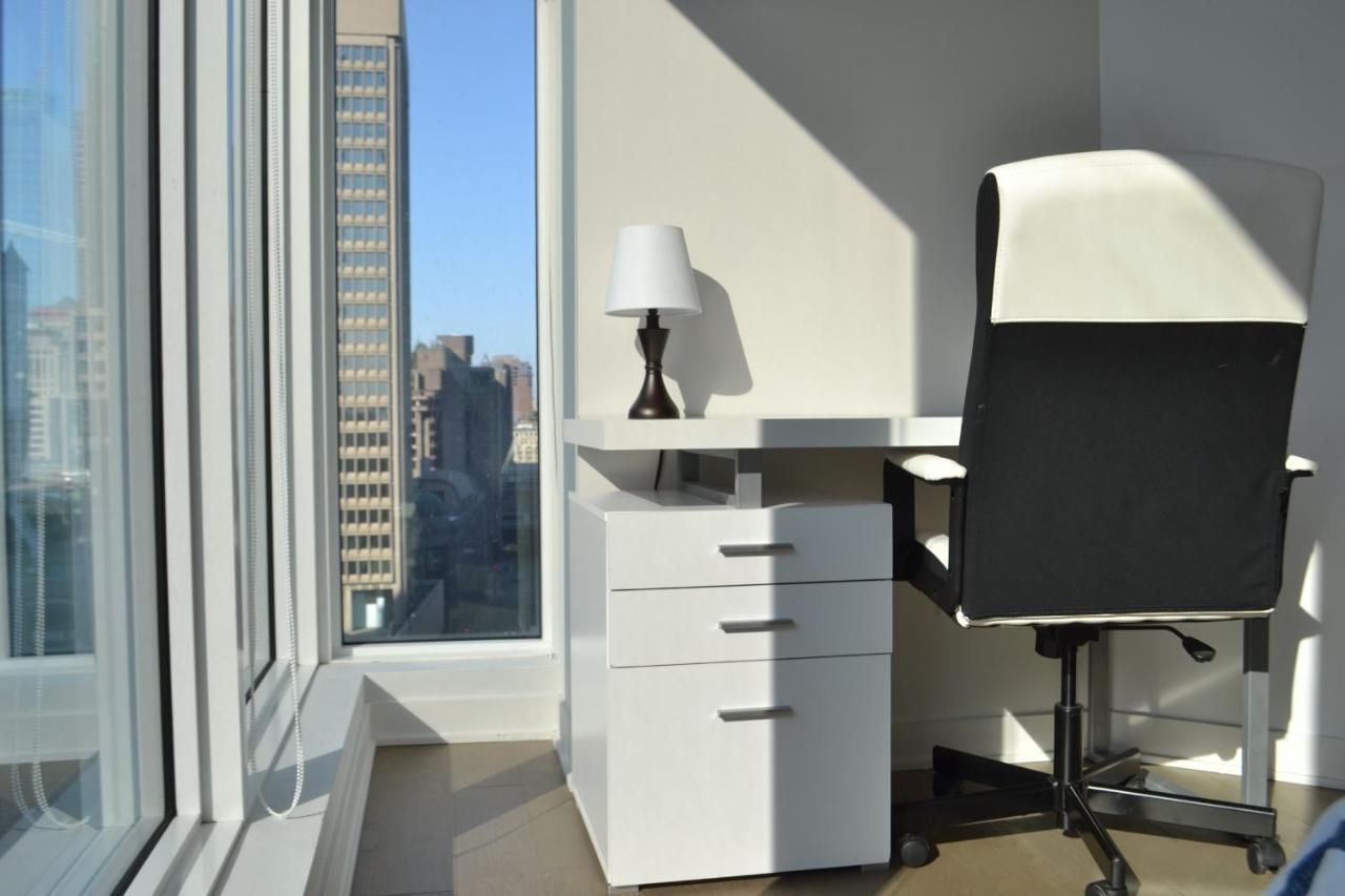 Beautiful One Bedroom Downtown Condo With Pool And Free Parking Montréal Exterior foto