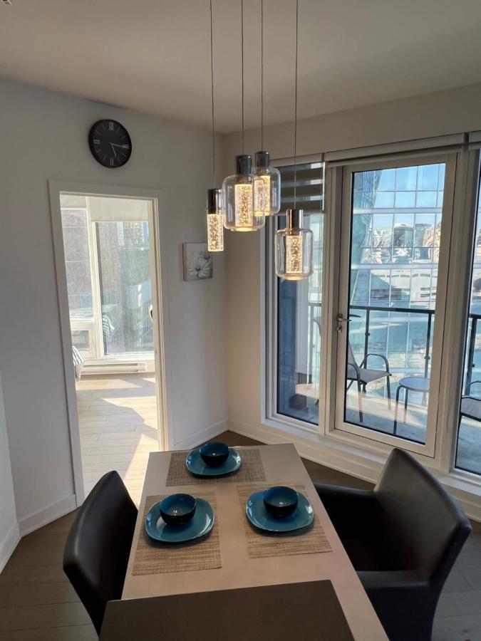 Beautiful One Bedroom Downtown Condo With Pool And Free Parking Montréal Exterior foto